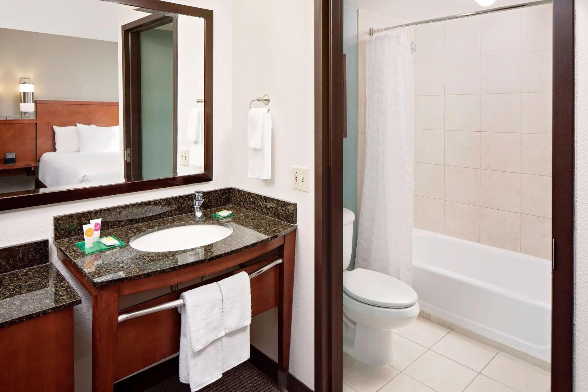 Hyatt Place Ontario/Rancho Cucamonga Exteriör bild