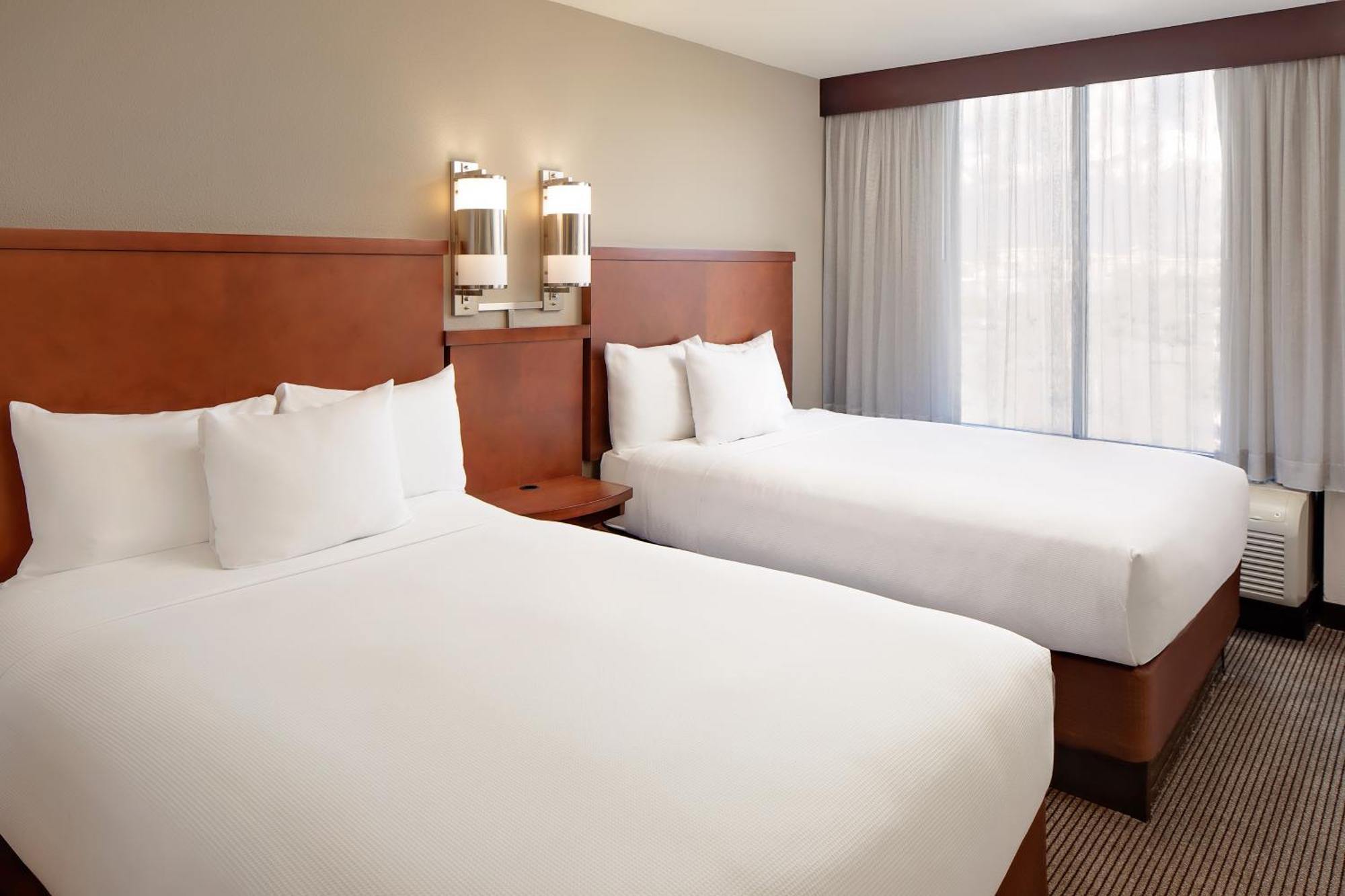 Hyatt Place Ontario/Rancho Cucamonga Rum bild