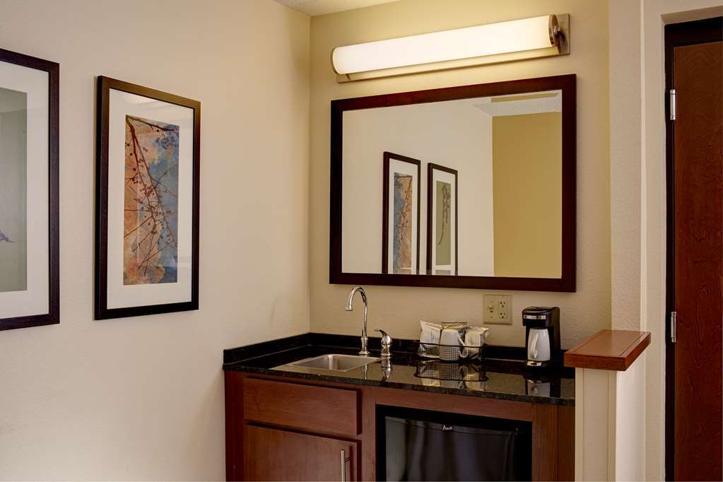 Hyatt Place Ontario/Rancho Cucamonga Rum bild